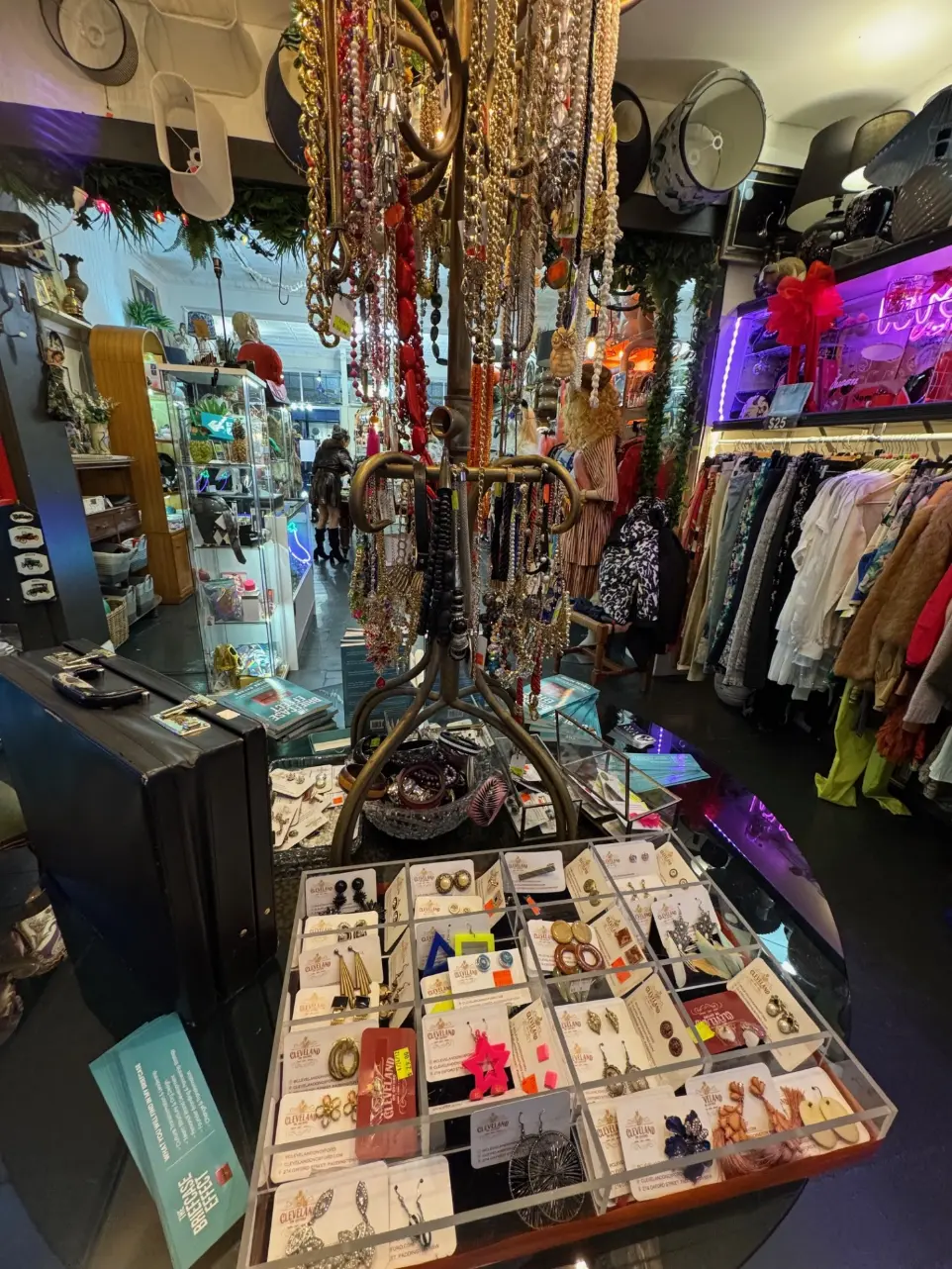 Vintage clothing store | That Cat shop paddington